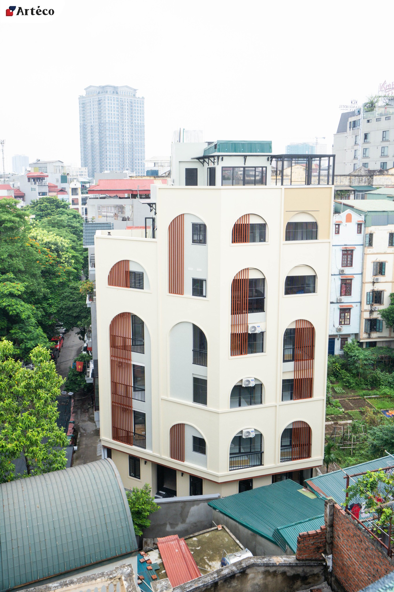 loi-the-cua-nha-lo-goc-2-mat-tien