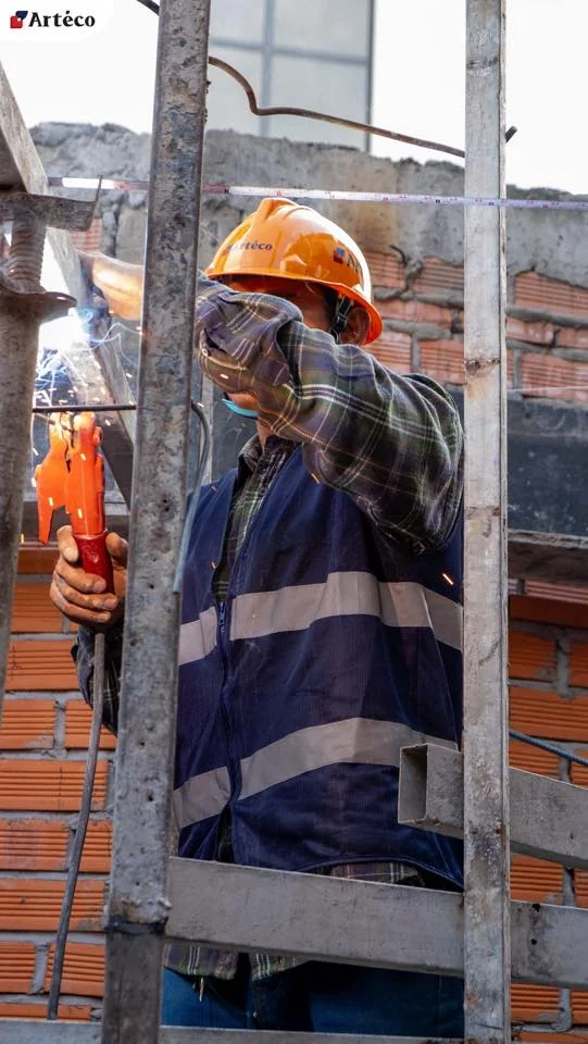 Arteco - Công nhân thi công phần thô dự án biệt thự tại Thảo Điền